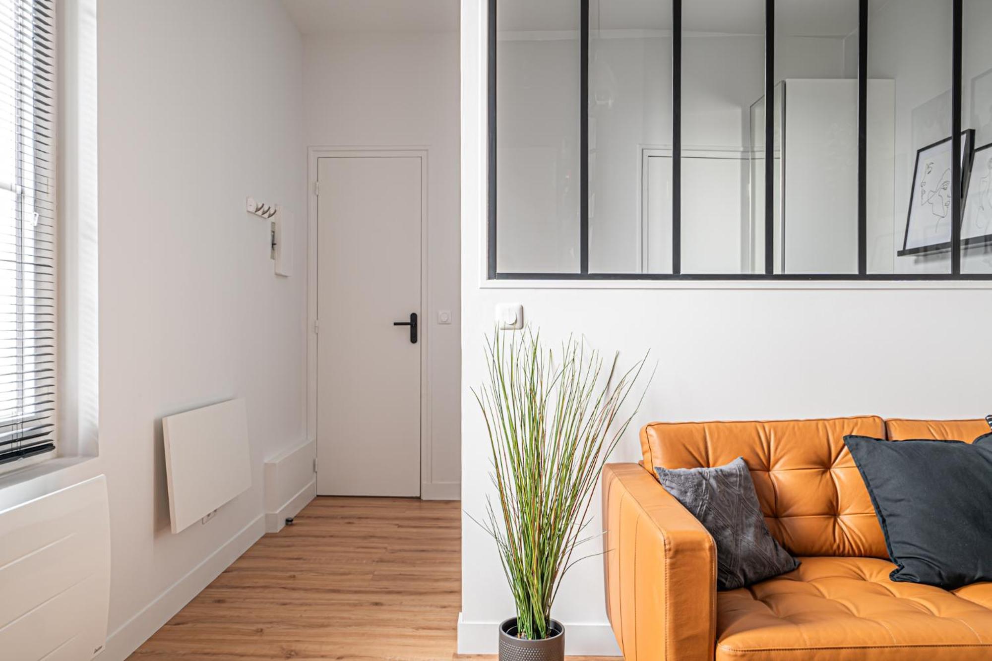 Le Modern Minimal Apartment *